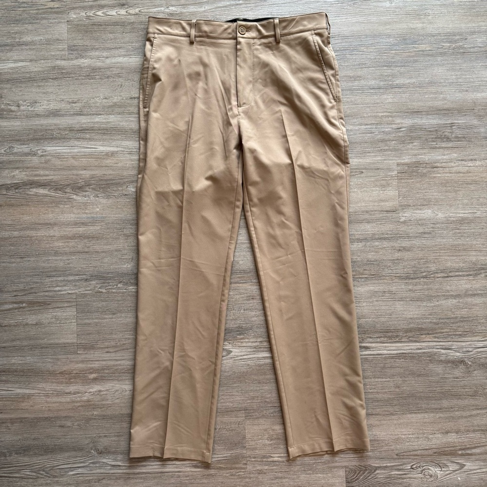 Roundtree & Yorke Men’s Classic Performance Comfort Pants Beige Khaki Size 34x32